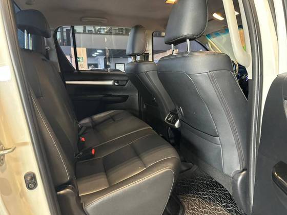 TOYOTA HILUX 2.8 SRV 4X4 CD 16V DIESEL 4P AUTOMÁTICO
